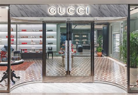 Gucci store in maui Hawaii